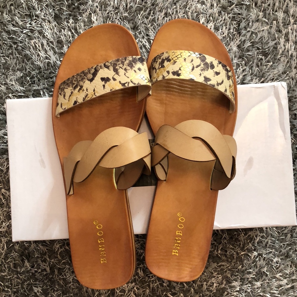Sandals - Picture 3 of 5